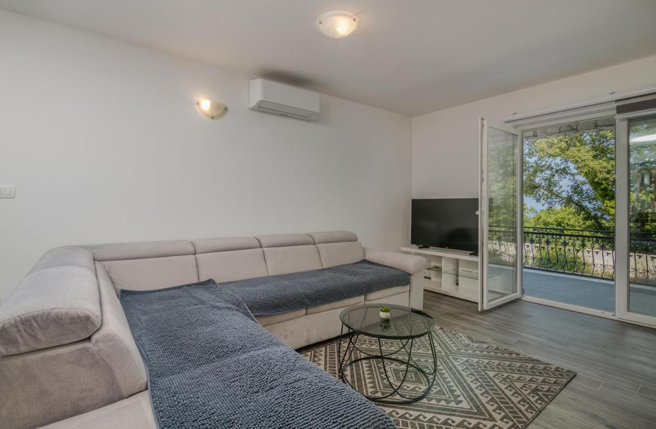 Apartment Diva Sveti Vid-Miholjice Bagian luar foto