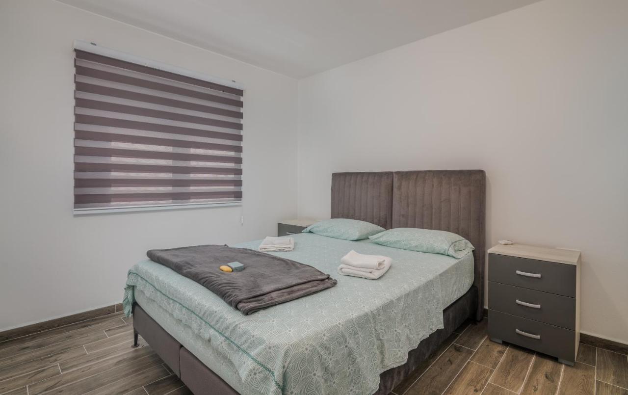Apartment Diva Sveti Vid-Miholjice Bagian luar foto