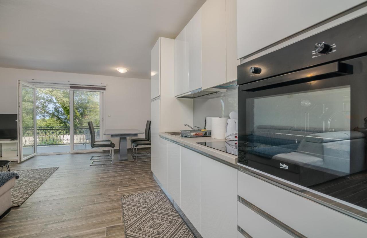 Apartment Diva Sveti Vid-Miholjice Bagian luar foto